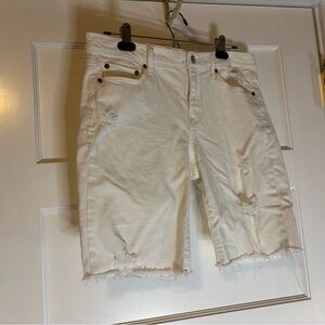 GAP Women's Cream Distressed Shorts